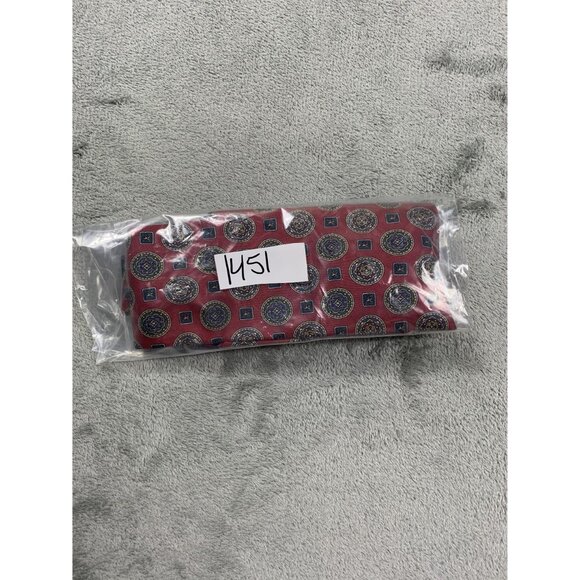 Tommy Hilfiger Red Geometric Pattern Silk Tie - Picture 6 of 6